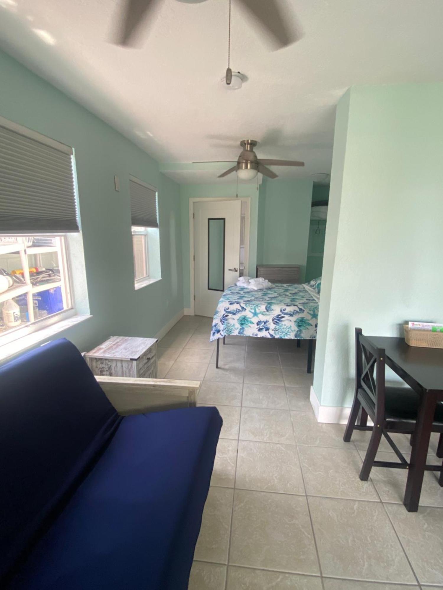 Vista Motel *