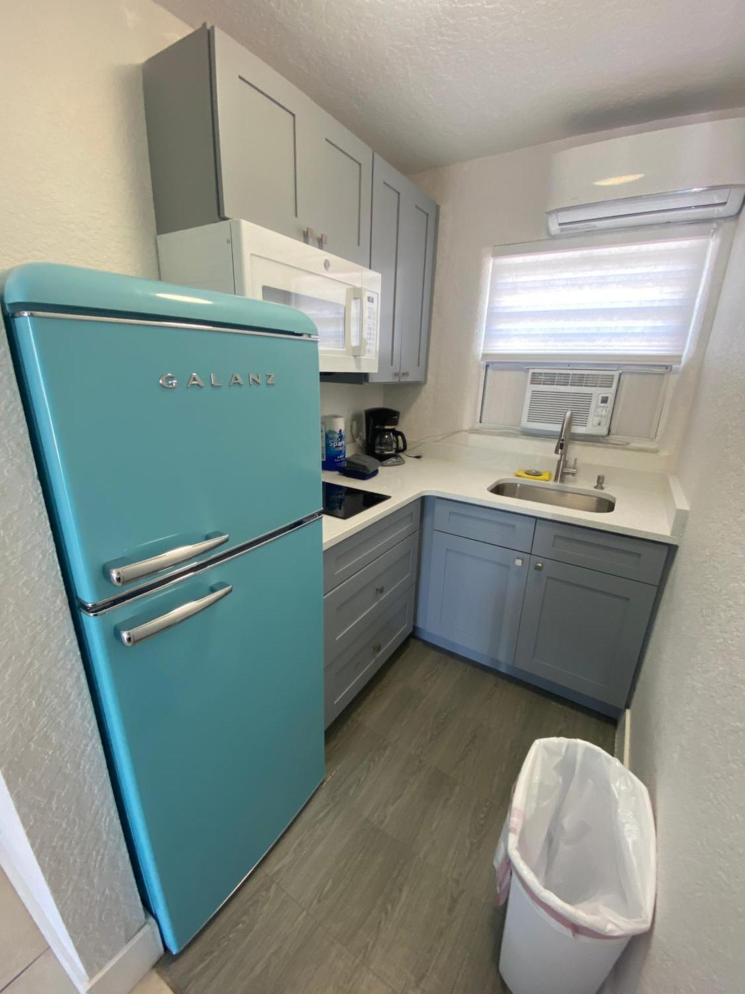 Vista Motel *